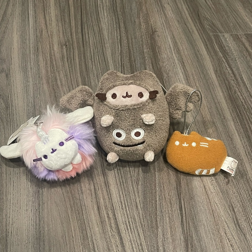NWT Pusheen Bundle